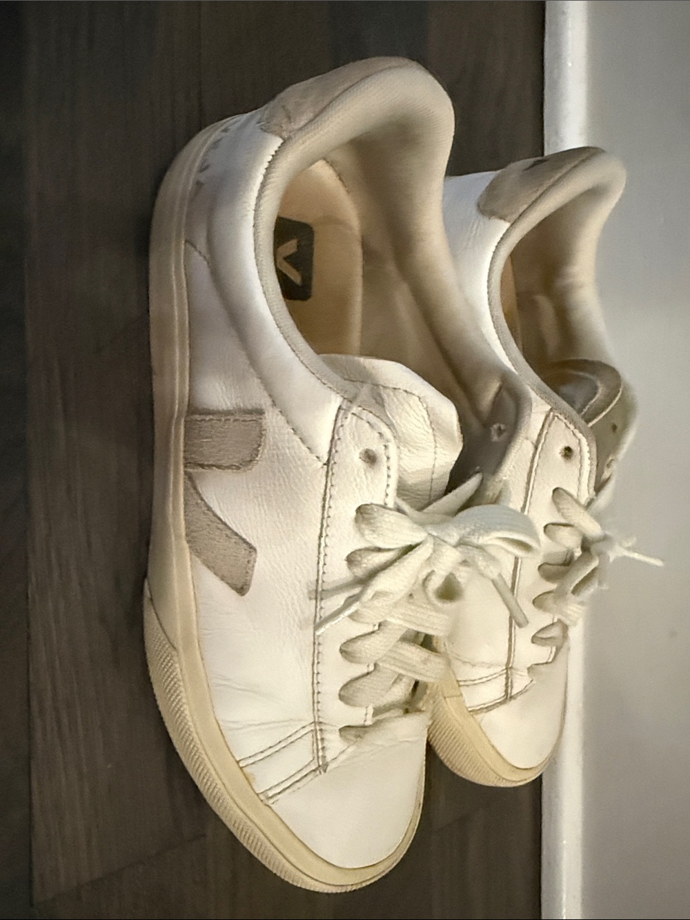 Veja White Sneakers with Light Beige Suede V